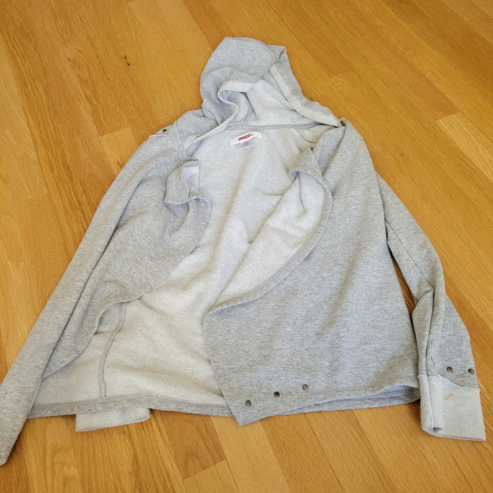 Bongo girls cardigan sz L